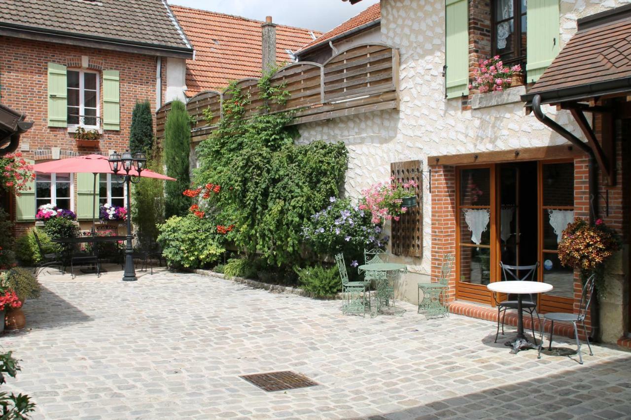 Chambres D'Hotes : La Cour D'Etrepy Le Mesnil-sur-Oger Bagian luar foto